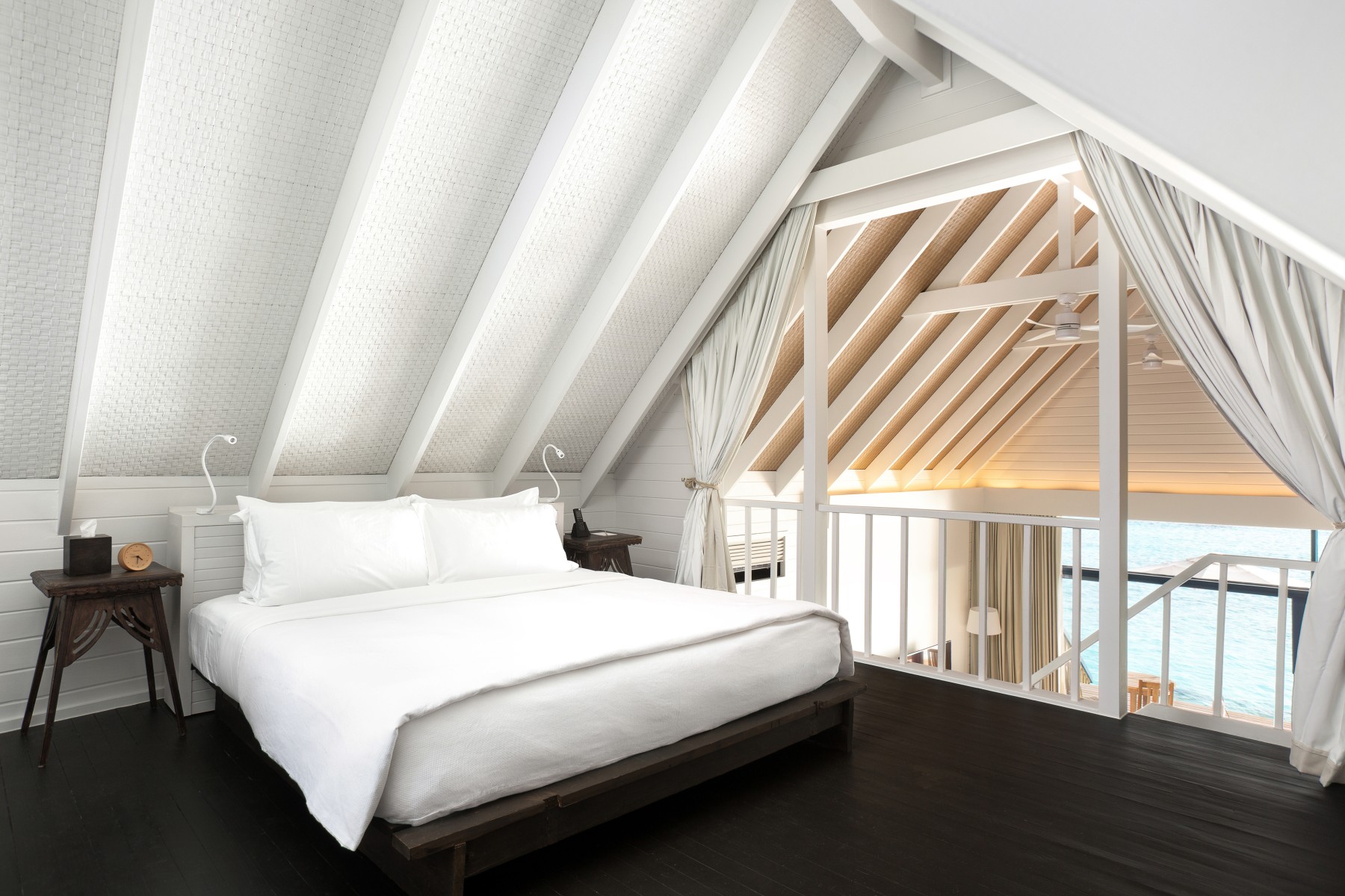 Dhoni Loft Water Villa